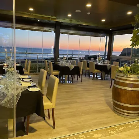 Seaview Lime - Cosy Flat With A Sunny Terrace شقة Armação de Pêra